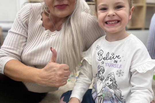 Starkí, vnúčatá a bronzový certifikát – čo viac si môžeme priať? Starkí, vnúčatá a bronzový certifikát – čo viac si môžeme priať? 1