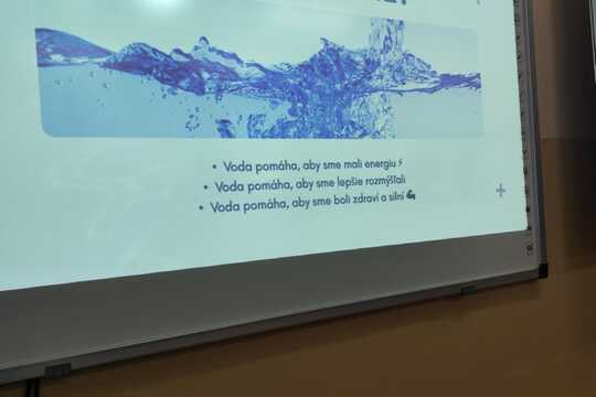 Dodržiavaj pitný režim Dodržiavaj pitný režim 1