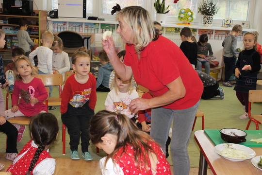 Ako sme v MŠ Kunerad dlávili kapustu 1