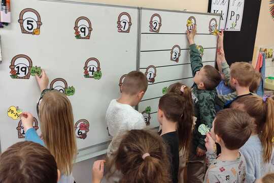 Voda je život - aj v rozprávkach! Voda je život - aj v rozprávkach! 1