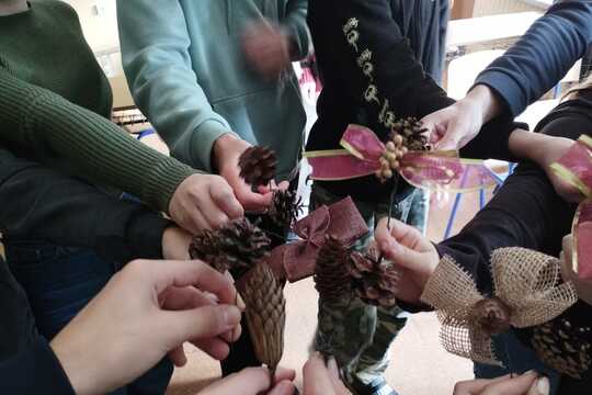 Predvianočný tvorivý workshop deviatakov Predvianočný tvorivý workshop deviatakov 1