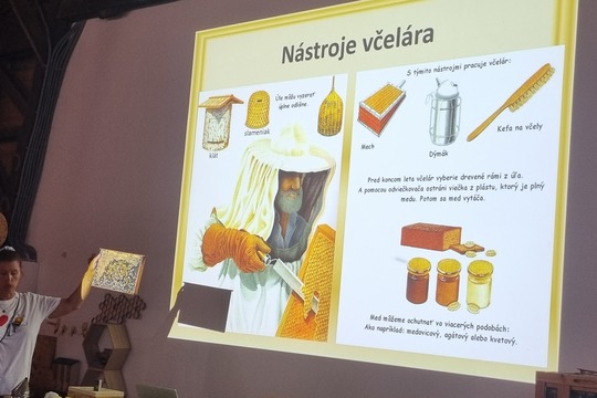 Návšteva včelárstva 1
