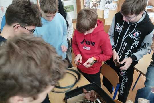 Predvianočný tvorivý workshop deviatakov Predvianočný tvorivý workshop deviatakov 1