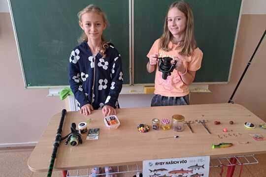 Fascinujúci svet včiel a rýb na hodinách biológie Fascinujúci svet včiel a rýb na hodinách biológie 1