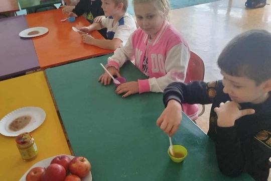 Sladká jabĺčková výzva Sladká jabĺčková výzva 1