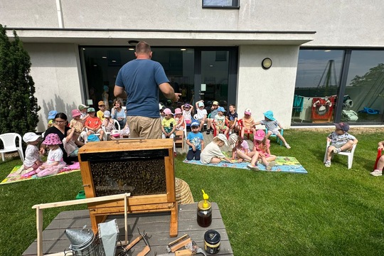 Edukácia o včelárstve aj sladkostiach 1