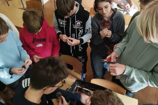 Predvianočný tvorivý workshop deviatakov Predvianočný tvorivý workshop deviatakov 1