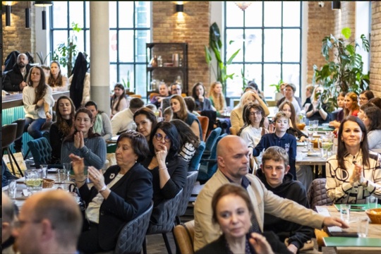 Hovorme o jedle: hodnotenie a úspechy našich žiakov Hovorme o jedle: hodnotenie a úspechy našich žiakov 1