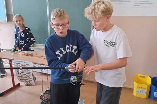 Fascinujúci svet včiel a rýb na hodinách biológie Fascinujúci svet včiel a rýb na hodinách biológie 1