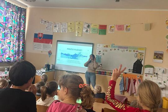 Dodržiavaj pitný režim Dodržiavaj pitný režim 1