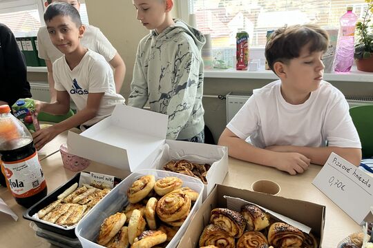 Misijný bazár: keď škola chutí, pomáha a myslí na planétu 1