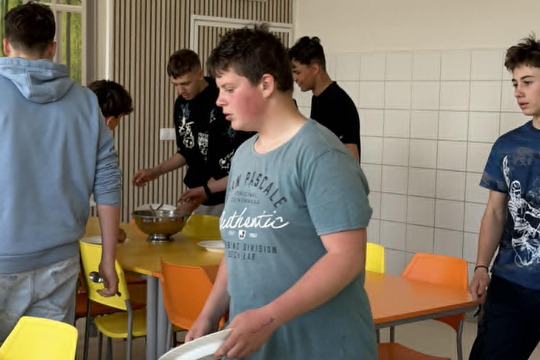 Polievka počas veľkej prestávky? U nás áno! Polievka počas veľkej prestávky? U nás áno! 1