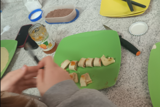 Keď na technickej výchove vyhrá sladká klasika. Keď na technickej výchove vyhrá sladká klasika. 1
