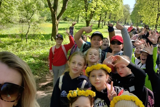 APRÍL – MESIAC LESOV- TURISTICKÁ VYCHÁDZKA 1