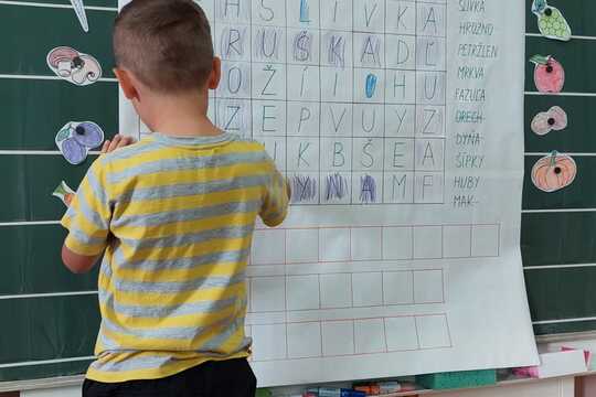 Spoznávame dary našich sadov a záhrad Spoznávame dary našich sadov a záhrad 1