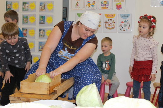 Ako sme v MŠ Kunerad dlávili kapustu 1