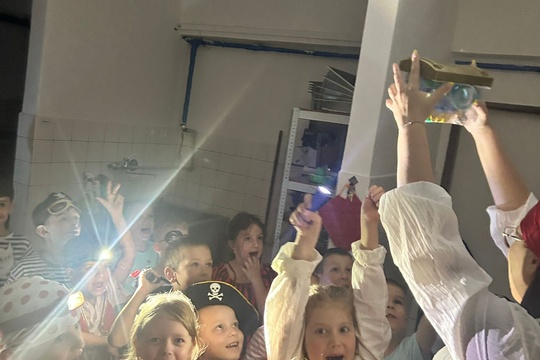 Pirátska noc v MŠ Pirátska noc v MŠ 1