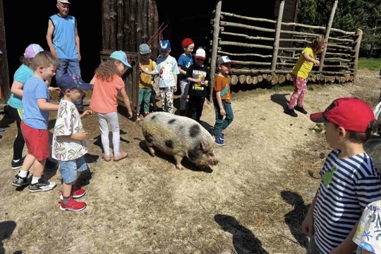 Predškoláci na Biofarme Stupava 1