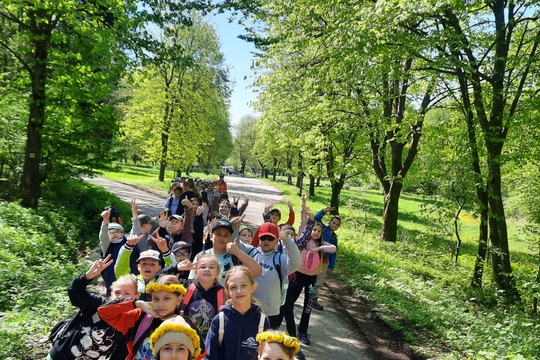 APRÍL – MESIAC LESOV- TURISTICKÁ VYCHÁDZKA 1
