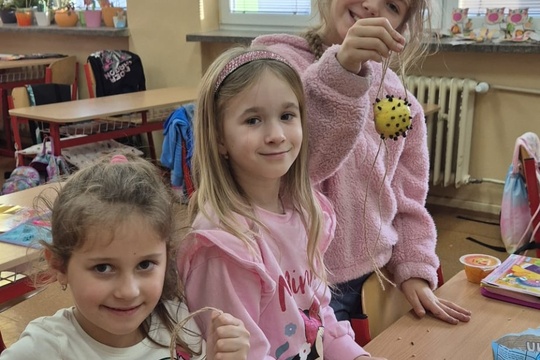 Pomáhame vtáčikom v zime Pomáhame vtáčikom v zime 1