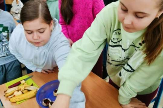 AJ ŠKOLSKÁ DESIATA POMÔŽE UDRŽAŤ ŽIAKA CEZ DEŇ V KONDÍCII  1