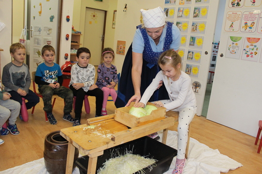 Ako sme v MŠ Kunerad dlávili kapustu 1