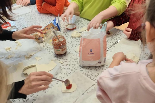 Valentínske pečenie - Keď sa matematika stretne s láskou Valentínske pečenie - Keď sa matematika stretne s láskou 1